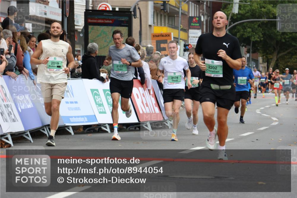 21.09.2025 - PSD Bank Halbmarathon Strokosch-Dieckow http://msf.ph/oto/8944054 21.09.2025 11:43:00 Ziel 1555, 1749, 1750, 2019, 2100, 2157, 2178, 2202, 2265, 2369, 2995 meine-sportfotos.de