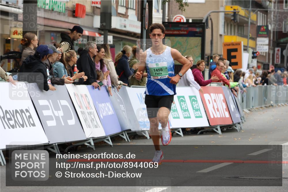 21.09.2025 - PSD Bank Halbmarathon Strokosch-Dieckow http://msf.ph/oto/8944069 21.09.2025 11:23:04 Ziel 1237, 1455, 1840 meine-sportfotos.de