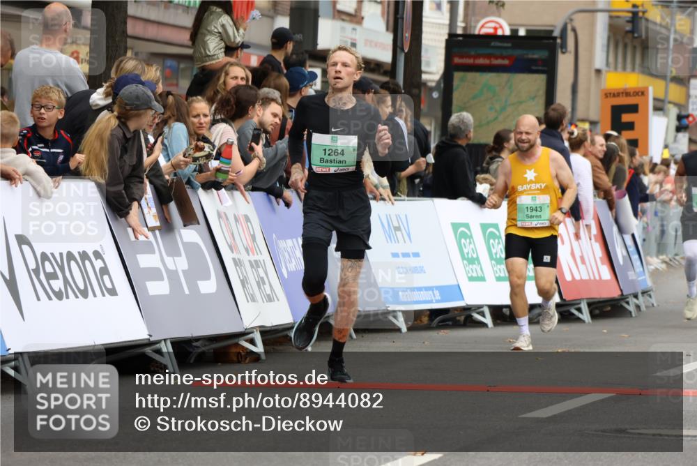 21.09.2025 - PSD Bank Halbmarathon Strokosch-Dieckow http://msf.ph/oto/8944082 21.09.2025 11:43:12 Ziel 1262, 1264, 1555, 1804, 1856, 1943, 2027, 2154, 2157, 2178, 2240, 2265 meine-sportfotos.de