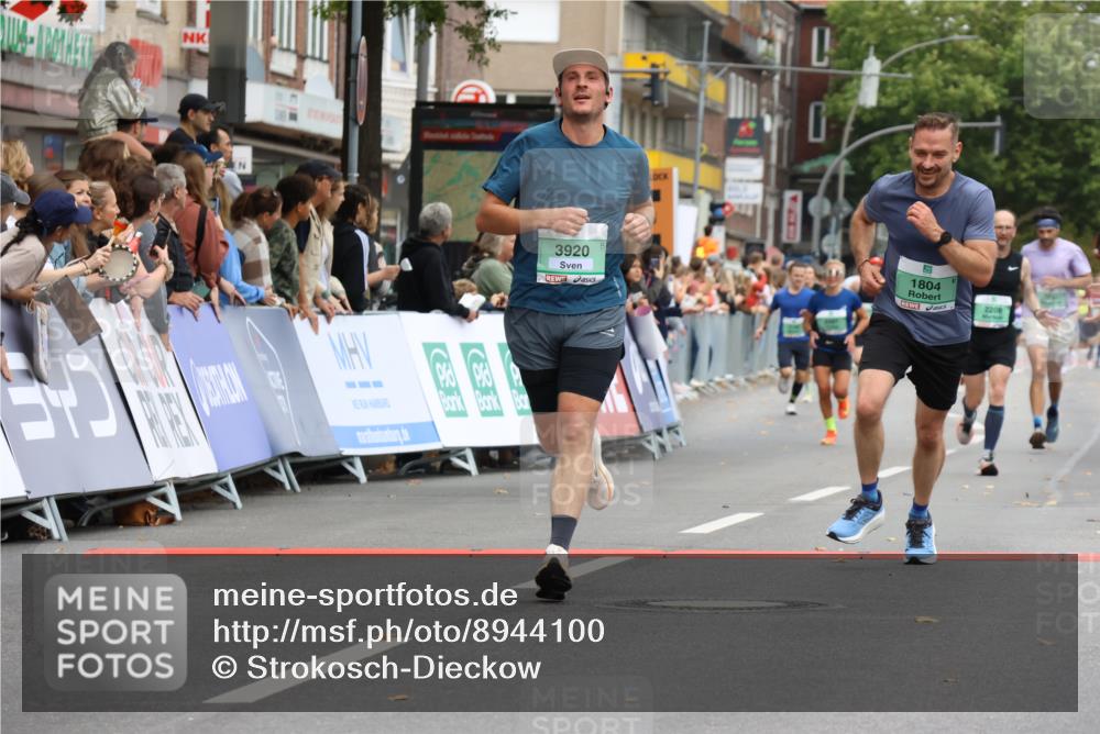 21.09.2025 - PSD Bank Halbmarathon Strokosch-Dieckow http://msf.ph/oto/8944100 21.09.2025 11:43:20 Ziel 1262, 1264, 1804, 1856, 1943, 2027, 2154, 2208, 2252, 3920 meine-sportfotos.de