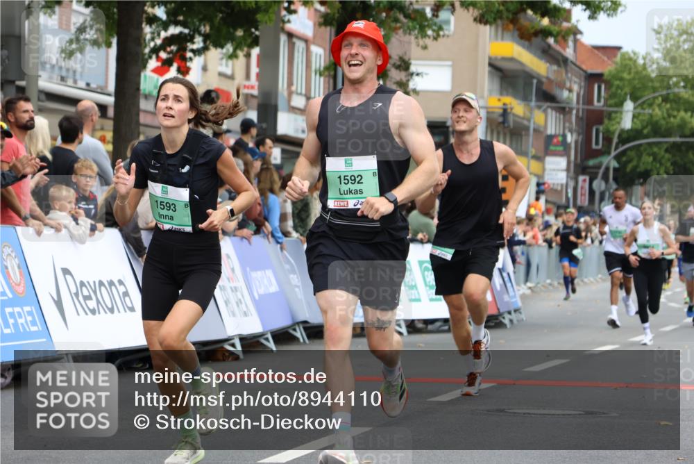 21.09.2025 - PSD Bank Halbmarathon Strokosch-Dieckow http://msf.ph/oto/8944110 21.09.2025 11:43:33 Ziel 1073, 1336, 1592, 1593, 1736, 2208, 2252, 2267, 3188, 3934 meine-sportfotos.de