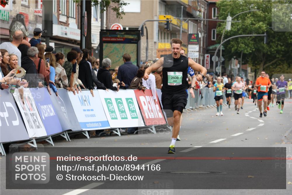 21.09.2025 - PSD Bank Halbmarathon Strokosch-Dieckow http://msf.ph/oto/8944166 21.09.2025 11:45:28 Ziel 1023, 1041, 2139, 2143, 2939 meine-sportfotos.de
