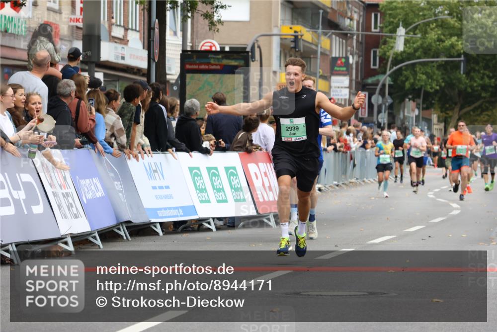21.09.2025 - PSD Bank Halbmarathon Strokosch-Dieckow http://msf.ph/oto/8944171 21.09.2025 11:45:28 Ziel 1023, 1041, 2139, 2143, 2939 meine-sportfotos.de