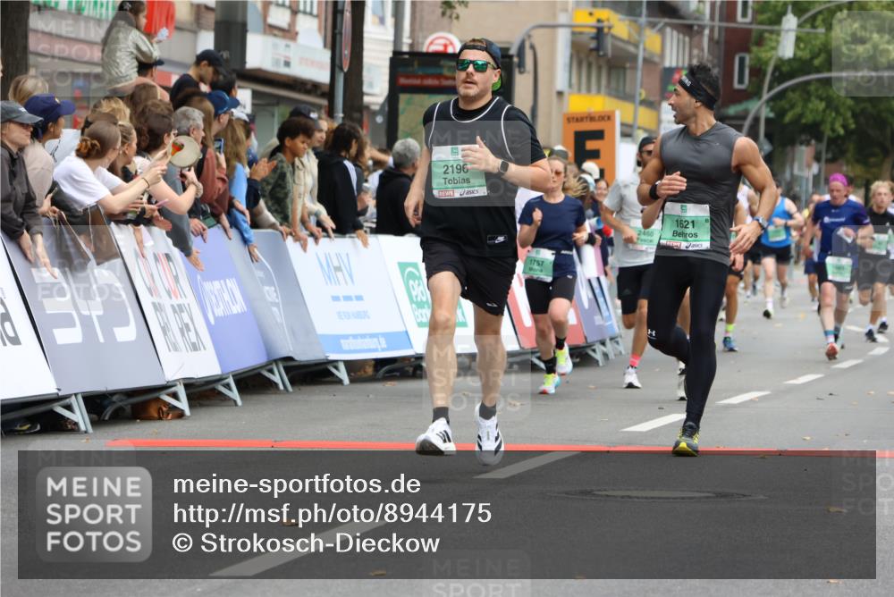 21.09.2025 - PSD Bank Halbmarathon Strokosch-Dieckow http://msf.ph/oto/8944175 21.09.2025 11:44:00 Ziel 1621, 1757, 1981, 1986, 2196, 2294, 2350, 2460, 3918 meine-sportfotos.de