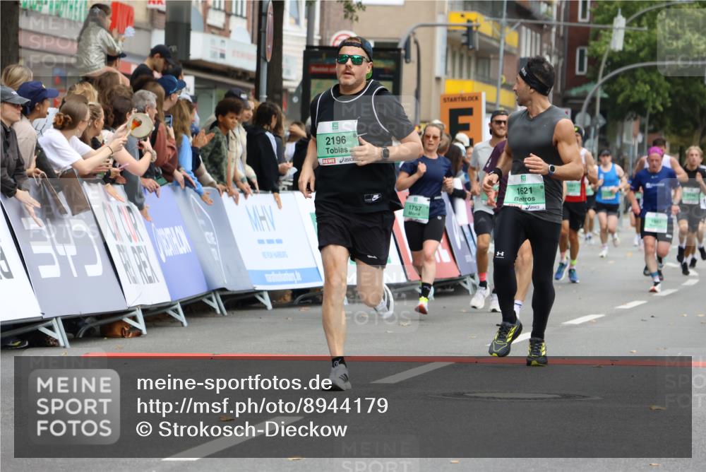 21.09.2025 - PSD Bank Halbmarathon Strokosch-Dieckow http://msf.ph/oto/8944179 21.09.2025 11:44:00 Ziel 1621, 1757, 1981, 1986, 2196, 2294, 2350, 2460, 3918 meine-sportfotos.de