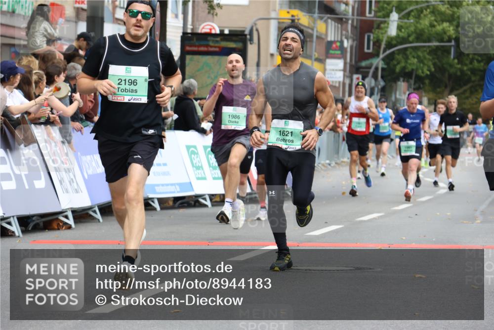 21.09.2025 - PSD Bank Halbmarathon Strokosch-Dieckow http://msf.ph/oto/8944183 21.09.2025 11:44:01 Ziel 1091, 1146, 1621, 1757, 1981, 1986, 2081, 2196, 2294, 2350, 2460 meine-sportfotos.de