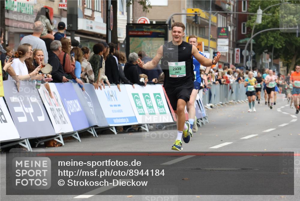 21.09.2025 - PSD Bank Halbmarathon Strokosch-Dieckow http://msf.ph/oto/8944184 21.09.2025 11:45:29 Ziel 1023, 1041, 2139, 2143, 2939 meine-sportfotos.de