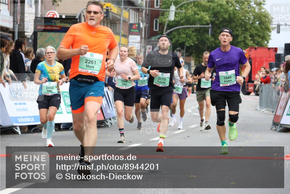 21.09.2025 - PSD Bank Halbmarathon Strokosch-Dieckow http://msf.ph/oto/8944201 21.09.2025 11:45:39 Ziel 1041, 1049, 1534, 2117, 2261, 2292, 2409, 2422, 2483, 2939, 3173 meine-sportfotos.de