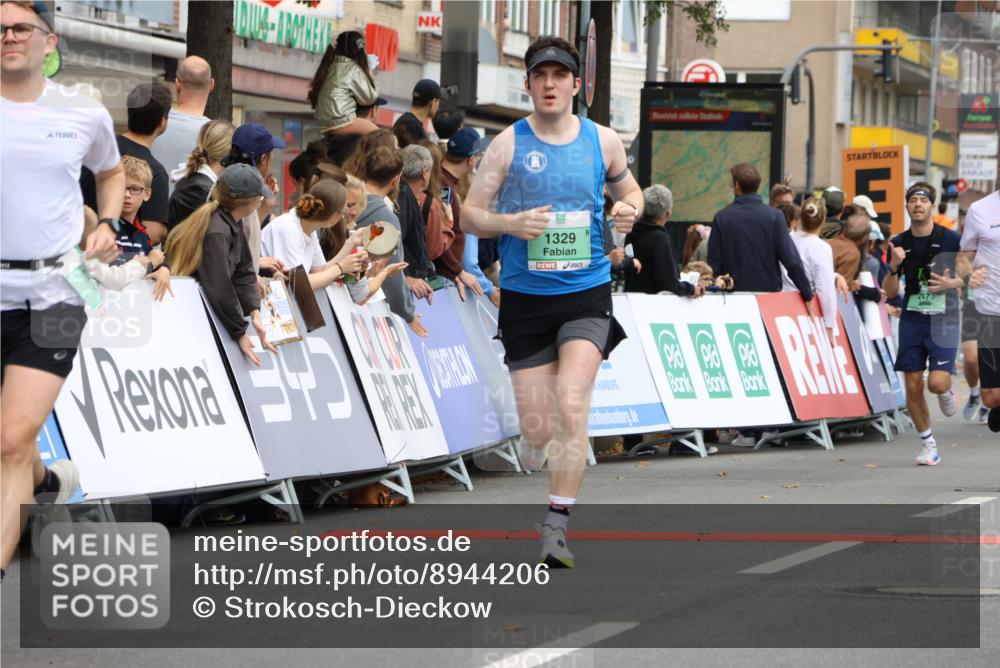21.09.2025 - PSD Bank Halbmarathon Strokosch-Dieckow http://msf.ph/oto/8944206 21.09.2025 11:44:12 Ziel 1091, 1146, 1329, 1757, 1806, 1966, 1981, 1986, 2081, 2173, 2460, 3023, 4057 meine-sportfotos.de