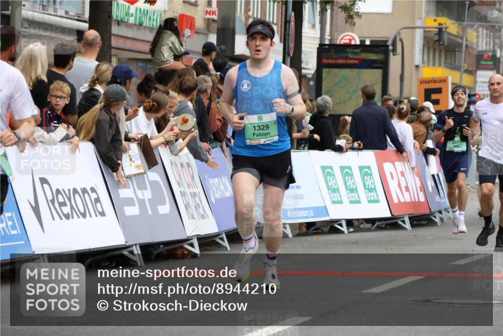 21.09.2025 - PSD Bank Halbmarathon Strokosch-Dieckow http://msf.ph/oto/8944210 21.09.2025 11:44:12 Ziel 1091, 1146, 1329, 1757, 1806, 1966, 1981, 1986, 2081, 2173, 2460, 3023, 4057 meine-sportfotos.de