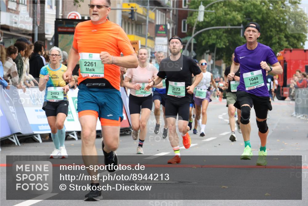 21.09.2025 - PSD Bank Halbmarathon Strokosch-Dieckow http://msf.ph/oto/8944213 21.09.2025 11:45:40 Ziel 1041, 1049, 1534, 2117, 2261, 2292, 2409, 2422, 2483, 3173 meine-sportfotos.de