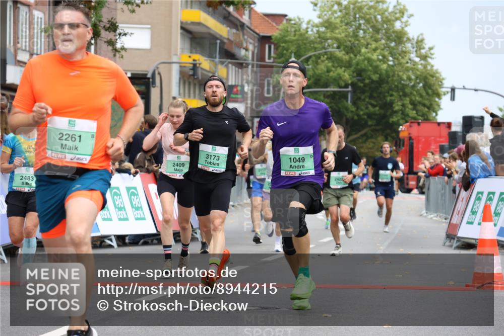 21.09.2025 - PSD Bank Halbmarathon Strokosch-Dieckow http://msf.ph/oto/8944215 21.09.2025 11:45:41 Ziel 1041, 1049, 1534, 2117, 2261, 2292, 2409, 2422, 2483, 3173 meine-sportfotos.de