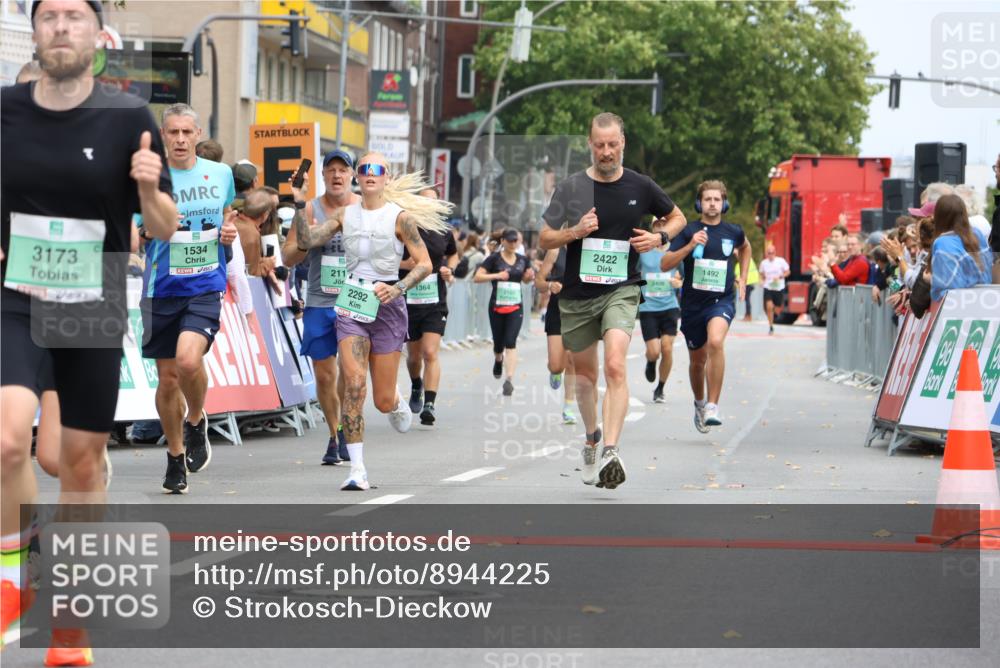21.09.2025 - PSD Bank Halbmarathon Strokosch-Dieckow http://msf.ph/oto/8944225 21.09.2025 11:45:42 Ziel 1049, 1534, 2117, 2261, 2292, 2409, 2422, 2483, 3173 meine-sportfotos.de