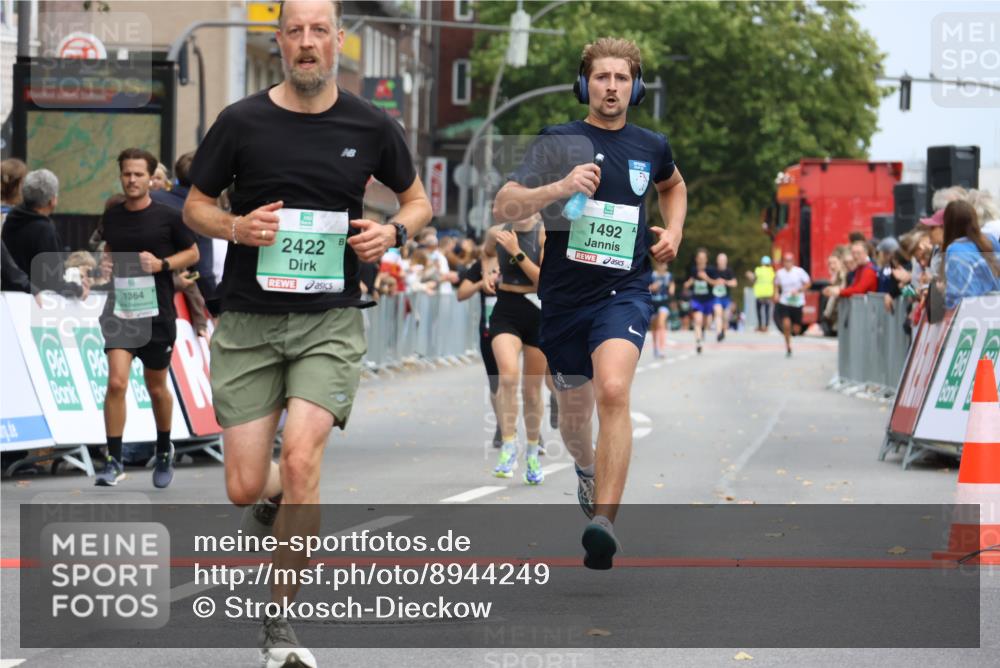 21.09.2025 - PSD Bank Halbmarathon Strokosch-Dieckow http://msf.ph/oto/8944249 21.09.2025 11:45:46 Ziel 1049, 1364, 1534, 2103, 2117, 2261, 2292, 2406, 2409, 2422, 2483, 3173 meine-sportfotos.de