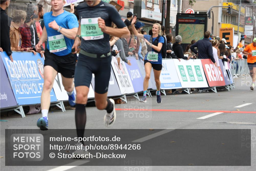 21.09.2025 - PSD Bank Halbmarathon Strokosch-Dieckow http://msf.ph/oto/8944266 21.09.2025 11:44:30 Ziel 1020, 1743, 1798, 1839, 2184, 2188, 2351, 2386, 3923 meine-sportfotos.de