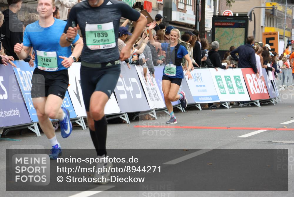 21.09.2025 - PSD Bank Halbmarathon Strokosch-Dieckow http://msf.ph/oto/8944271 21.09.2025 11:44:30 Ziel 1020, 1743, 1798, 1839, 2184, 2188, 2351, 2386, 3923 meine-sportfotos.de