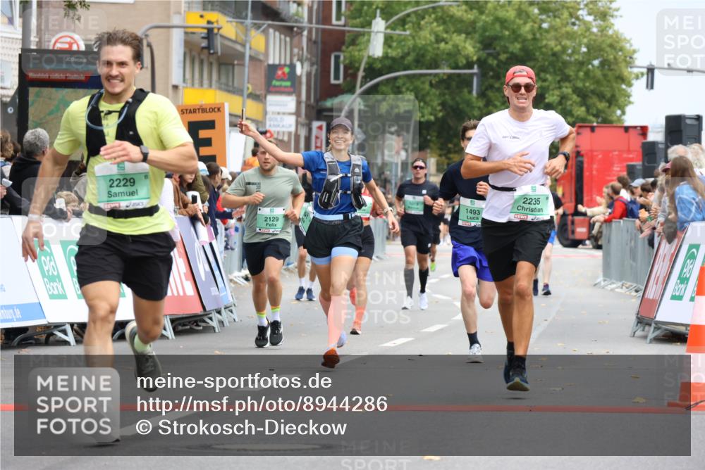 21.09.2025 - PSD Bank Halbmarathon Strokosch-Dieckow http://msf.ph/oto/8944286 21.09.2025 11:46:06 Ziel 1062, 1751, 2129, 2141, 2229, 2235 meine-sportfotos.de