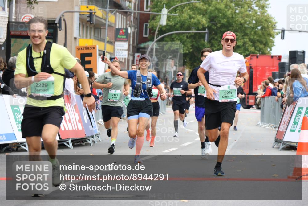 21.09.2025 - PSD Bank Halbmarathon Strokosch-Dieckow http://msf.ph/oto/8944291 21.09.2025 11:46:06 Ziel 1062, 1751, 2129, 2141, 2229, 2235 meine-sportfotos.de