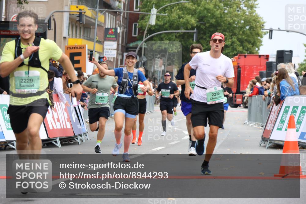 21.09.2025 - PSD Bank Halbmarathon Strokosch-Dieckow http://msf.ph/oto/8944293 21.09.2025 11:46:06 Ziel 1062, 1751, 2129, 2141, 2229, 2235 meine-sportfotos.de