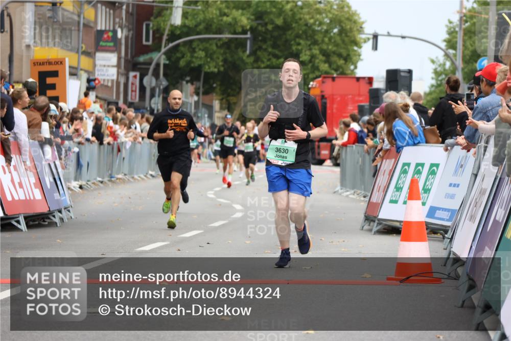 21.09.2025 - PSD Bank Halbmarathon Strokosch-Dieckow http://msf.ph/oto/8944324 21.09.2025 11:46:18 Ziel 1019, 1062, 1751, 2129, 2791, 2931, 3630 meine-sportfotos.de