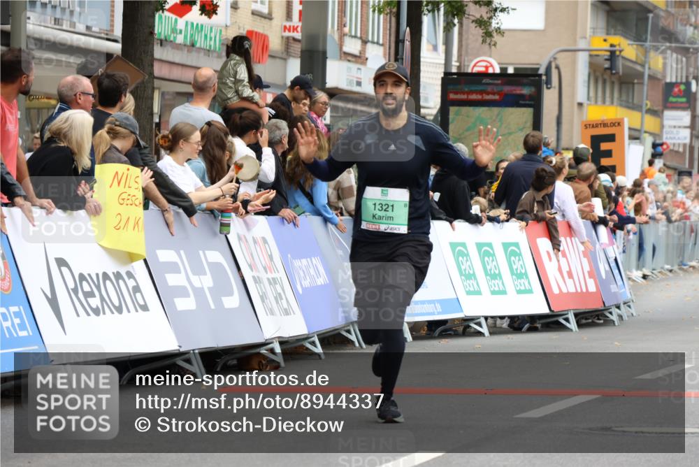 21.09.2025 - PSD Bank Halbmarathon Strokosch-Dieckow http://msf.ph/oto/8944337 21.09.2025 11:46:27 Ziel 1321, 1583, 2791, 2919, 2931, 3630 meine-sportfotos.de