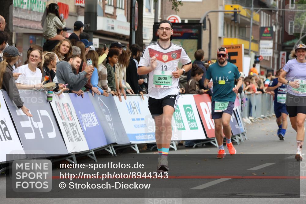 21.09.2025 - PSD Bank Halbmarathon Strokosch-Dieckow http://msf.ph/oto/8944343 21.09.2025 11:44:54 Ziel 1554, 1728, 2171, 2605 meine-sportfotos.de
