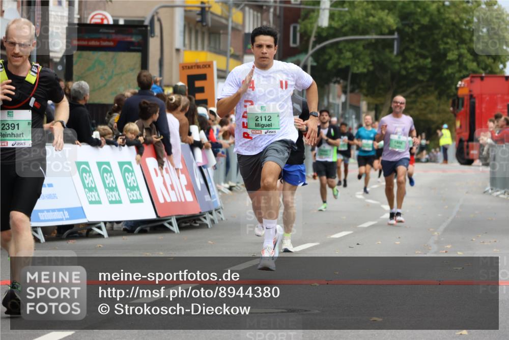 21.09.2025 - PSD Bank Halbmarathon Strokosch-Dieckow http://msf.ph/oto/8944380 21.09.2025 11:46:38 Ziel 1583, 1956, 2112, 2155, 2391, 2657, 2919 meine-sportfotos.de