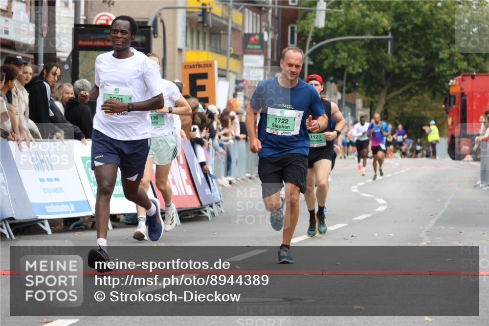 21.09.2025 - PSD Bank Halbmarathon Strokosch-Dieckow http://msf.ph/oto/8944389 21.09.2025 11:45:08 Ziel 1123, 1722, 1774, 1958, 2136, 2501, 3024, 3925 meine-sportfotos.de