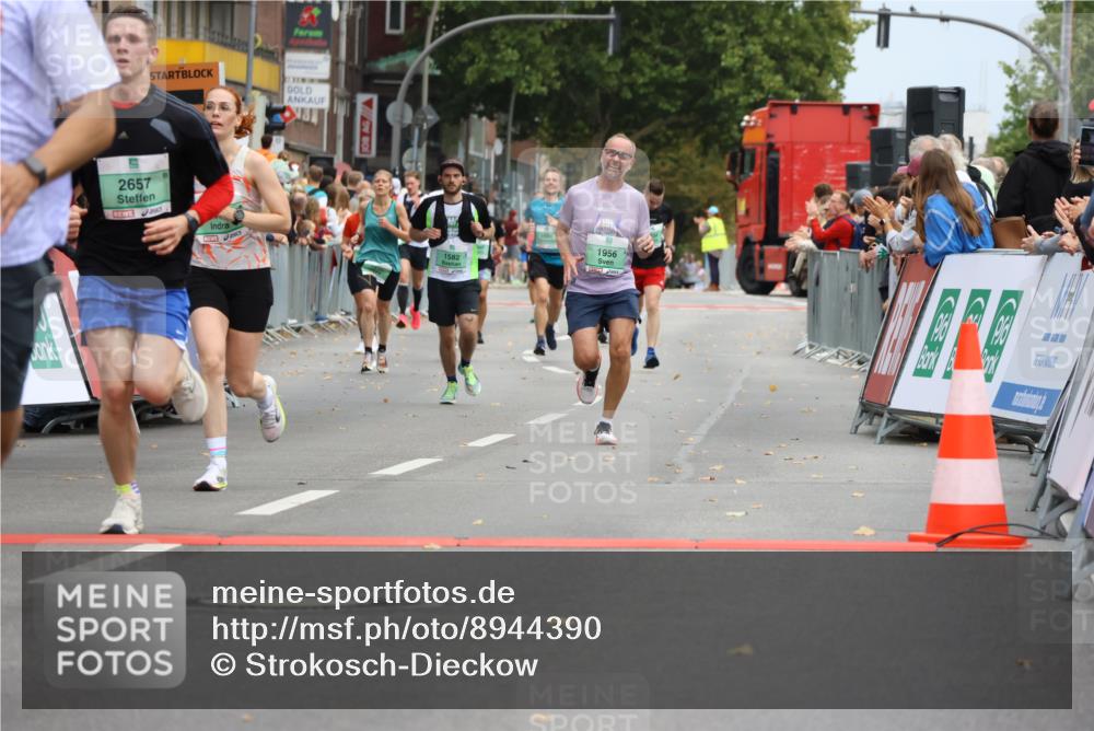 21.09.2025 - PSD Bank Halbmarathon Strokosch-Dieckow http://msf.ph/oto/8944390 21.09.2025 11:46:39 Ziel 1583, 1956, 2112, 2155, 2391, 2657, 2919 meine-sportfotos.de