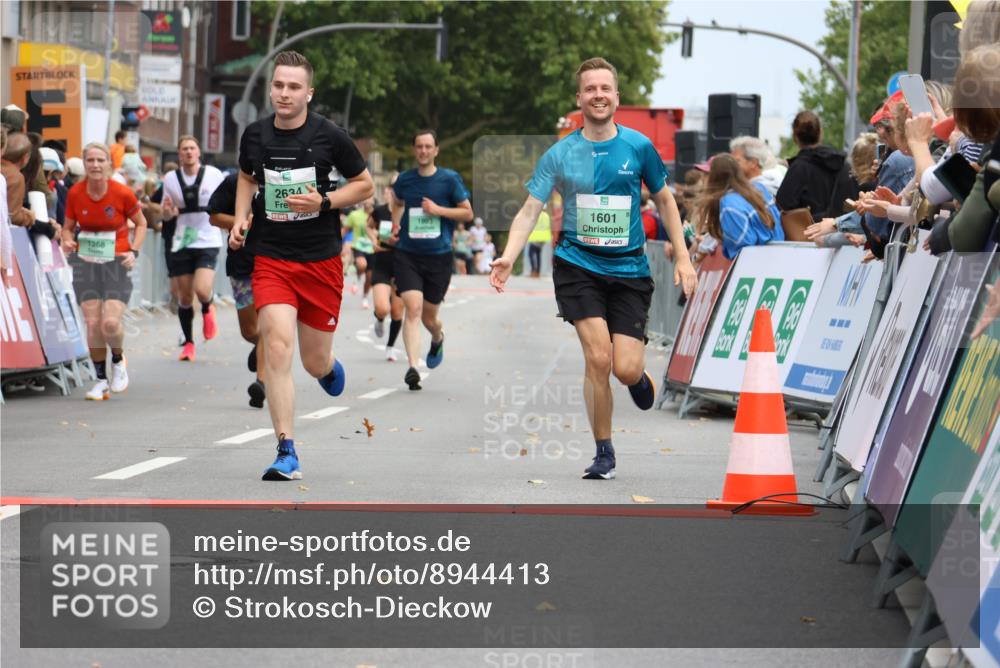 21.09.2025 - PSD Bank Halbmarathon Strokosch-Dieckow http://msf.ph/oto/8944413 21.09.2025 11:46:48 Ziel 1368, 1465, 1582, 1601, 1810, 1956, 1993, 2112, 2155, 2634, 2657, 3102 meine-sportfotos.de