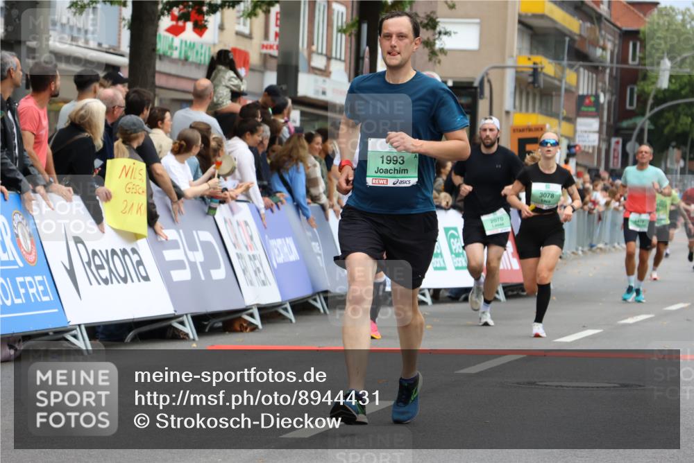 21.09.2025 - PSD Bank Halbmarathon Strokosch-Dieckow http://msf.ph/oto/8944431 21.09.2025 11:46:56 Ziel 1368, 1465, 1582, 1601, 1810, 1993, 2070, 2078, 2478, 2634, 3078, 3102 meine-sportfotos.de