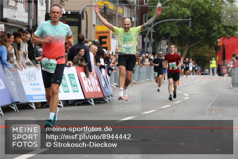 21.09.2025 - PSD Bank Halbmarathon Strokosch-Dieckow http://msf.ph/oto/8944442 21.09.2025 11:47:01 Ziel 1368, 1465, 1965, 1993, 2070, 2078, 2478, 3078 meine-sportfotos.de