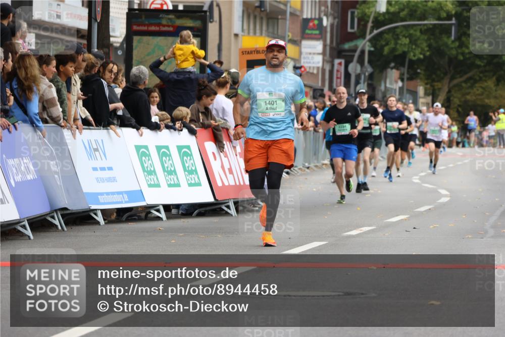 21.09.2025 - PSD Bank Halbmarathon Strokosch-Dieckow http://msf.ph/oto/8944458 21.09.2025 11:47:16 Ziel 1401, 1403, 2232 meine-sportfotos.de