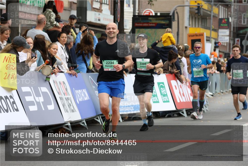 21.09.2025 - PSD Bank Halbmarathon Strokosch-Dieckow http://msf.ph/oto/8944465 21.09.2025 11:47:23 Ziel 1164, 1401, 1530, 2049, 2234, 2522, 3389 meine-sportfotos.de