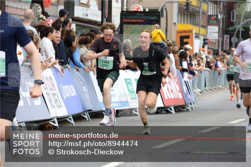 21.09.2025 - PSD Bank Halbmarathon Strokosch-Dieckow http://msf.ph/oto/8944474 21.09.2025 11:47:29 Ziel 1164, 1530, 2049, 2234, 2522, 2570, 2971, 3389 meine-sportfotos.de