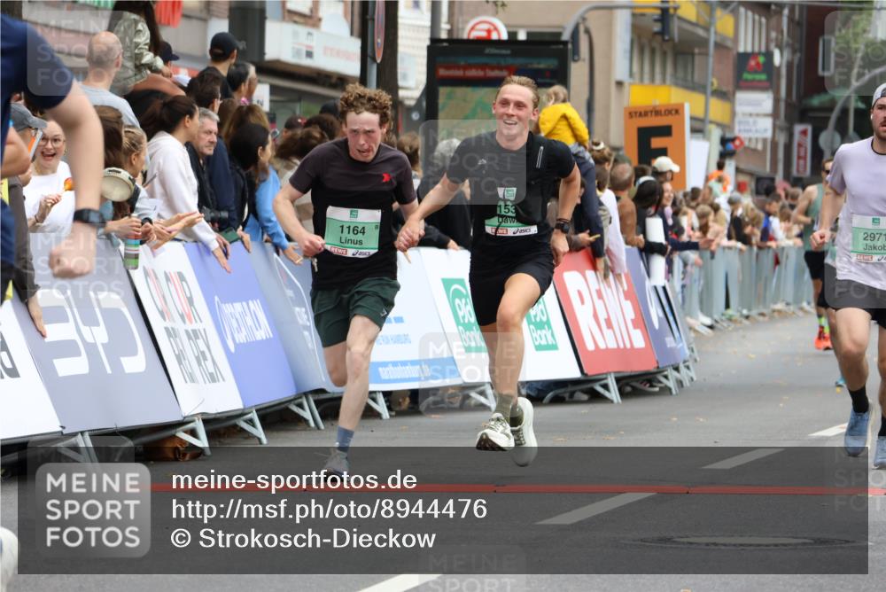 21.09.2025 - PSD Bank Halbmarathon Strokosch-Dieckow http://msf.ph/oto/8944476 21.09.2025 11:47:29 Ziel 1164, 1530, 2049, 2234, 2522, 2570, 2971, 3389 meine-sportfotos.de