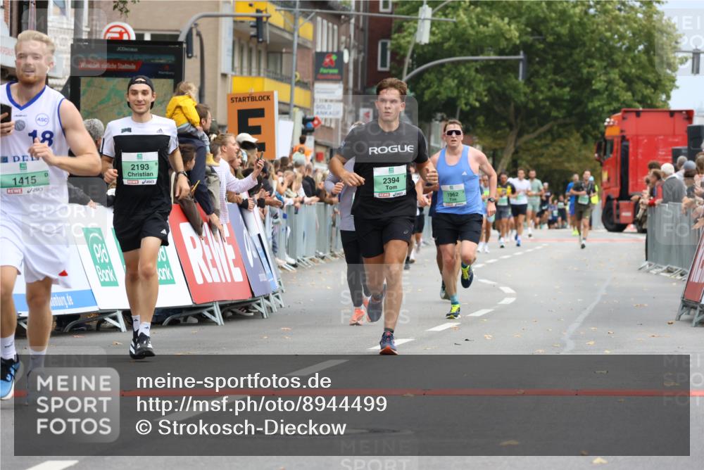 21.09.2025 - PSD Bank Halbmarathon Strokosch-Dieckow http://msf.ph/oto/8944499 21.09.2025 11:47:46 Ziel 1962, 2193, 2276, 2394, 2725 meine-sportfotos.de