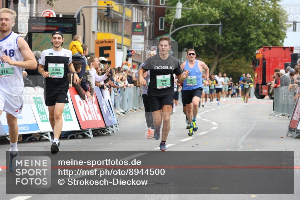 21.09.2025 - PSD Bank Halbmarathon Strokosch-Dieckow http://msf.ph/oto/8944500 21.09.2025 11:47:46 Ziel 1962, 2193, 2276, 2394, 2725 meine-sportfotos.de