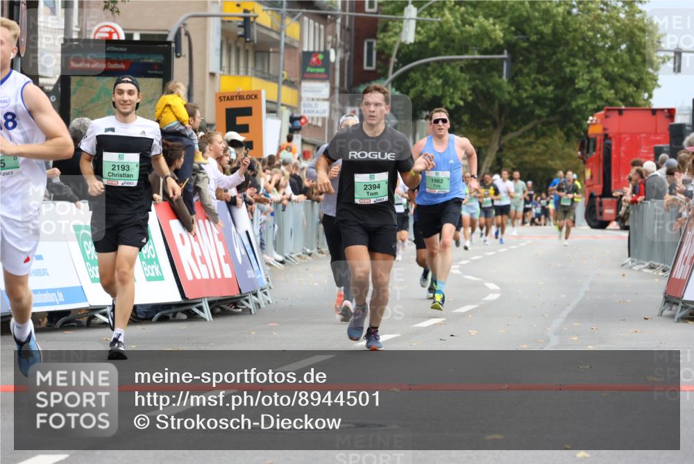 21.09.2025 - PSD Bank Halbmarathon Strokosch-Dieckow http://msf.ph/oto/8944501 21.09.2025 11:47:46 Ziel 1962, 2193, 2276, 2394, 2725 meine-sportfotos.de