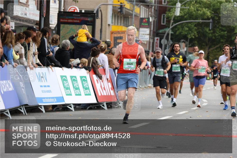 21.09.2025 - PSD Bank Halbmarathon Strokosch-Dieckow http://msf.ph/oto/8944528 21.09.2025 11:48:07 Ziel 1067, 1081, 1412, 2230, 2293, 2378, 2880, 3169, 3926, 4054 meine-sportfotos.de