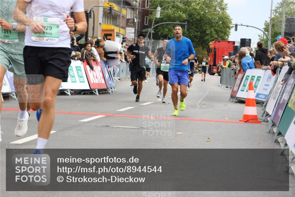 21.09.2025 - PSD Bank Halbmarathon Strokosch-Dieckow http://msf.ph/oto/8944544 21.09.2025 11:48:17 Ziel 1311, 1529, 1624, 1942, 2259, 2293, 2378, 2880, 3169, 3921, 3926 meine-sportfotos.de