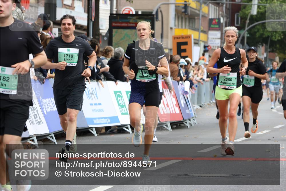21.09.2025 - PSD Bank Halbmarathon Strokosch-Dieckow http://msf.ph/oto/8944571 21.09.2025 11:48:35 Ziel 1234, 1719, 2182, 2260, 2415, 2421, 2551, 2561, 2564, 3088, 3288 meine-sportfotos.de