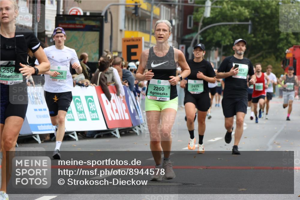 21.09.2025 - PSD Bank Halbmarathon Strokosch-Dieckow http://msf.ph/oto/8944578 21.09.2025 11:48:36 Ziel 1234, 1719, 1987, 2182, 2260, 2415, 2421, 2551, 2561, 2564, 3088, 3288 meine-sportfotos.de