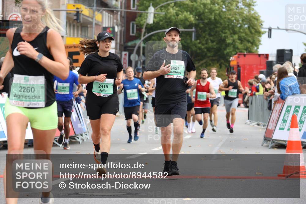 21.09.2025 - PSD Bank Halbmarathon Strokosch-Dieckow http://msf.ph/oto/8944582 21.09.2025 11:48:38 Ziel 1719, 1987, 2004, 2182, 2260, 2415, 2421, 2445, 2551, 2561, 2564, 3088, 3288 meine-sportfotos.de