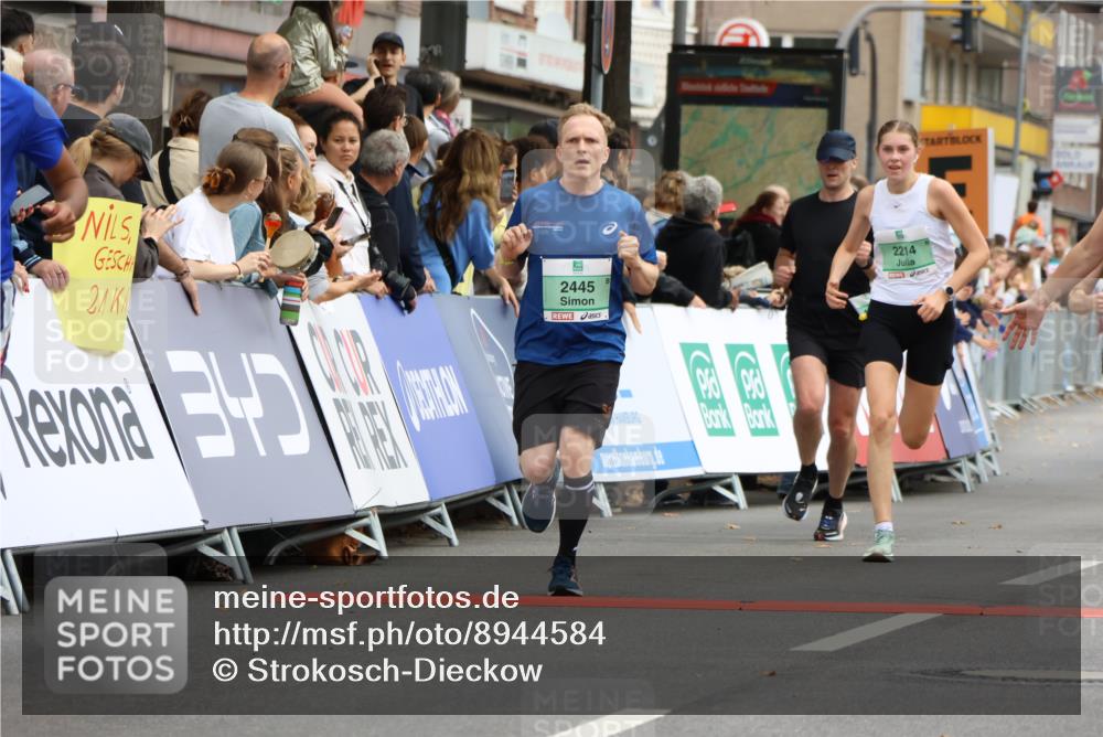 21.09.2025 - PSD Bank Halbmarathon Strokosch-Dieckow http://msf.ph/oto/8944584 21.09.2025 11:48:43 Ziel 1129, 1271, 1719, 1983, 1987, 2004, 2053, 2106, 2214, 2260, 2415, 2419, 2421, 2438, 2445, 2564, 3088 meine-sportfotos.de