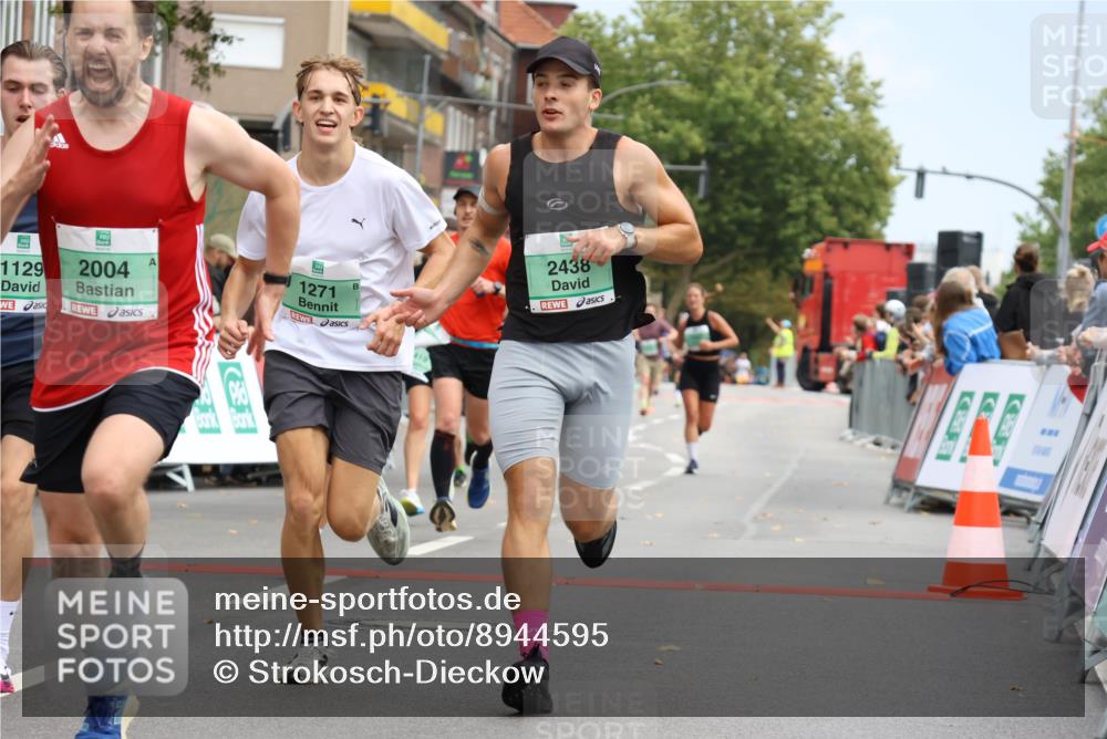 21.09.2025 - PSD Bank Halbmarathon Strokosch-Dieckow http://msf.ph/oto/8944595 21.09.2025 11:48:46 Ziel 1129, 1271, 1983, 1987, 2004, 2053, 2106, 2214, 2335, 2415, 2419, 2421, 2438, 2445, 2564, 3088 meine-sportfotos.de
