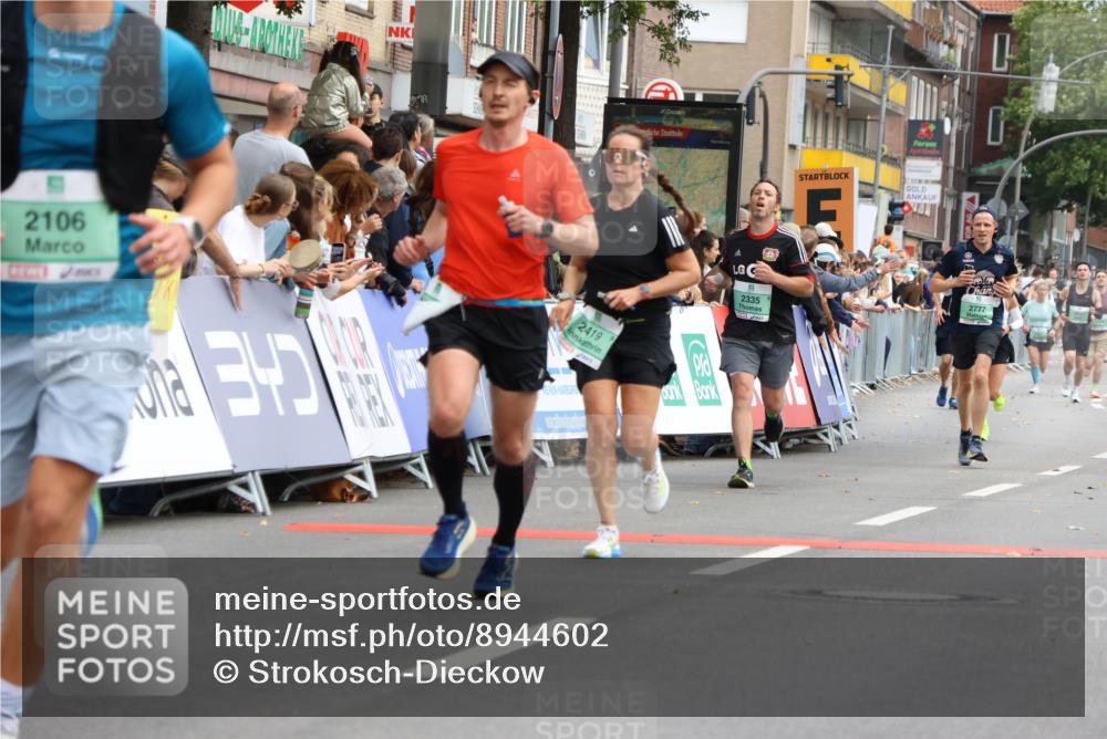 21.09.2025 - PSD Bank Halbmarathon Strokosch-Dieckow http://msf.ph/oto/8944602 21.09.2025 11:48:49 Ziel 1129, 1271, 1983, 1987, 2004, 2053, 2106, 2214, 2307, 2335, 2419, 2438, 2445, 2777 meine-sportfotos.de
