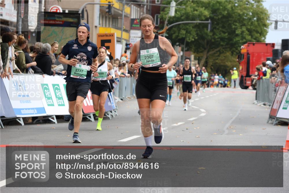 21.09.2025 - PSD Bank Halbmarathon Strokosch-Dieckow http://msf.ph/oto/8944616 21.09.2025 11:48:53 Ziel 1129, 1271, 1659, 1983, 2004, 2053, 2106, 2214, 2307, 2335, 2419, 2438, 2445, 2777 meine-sportfotos.de