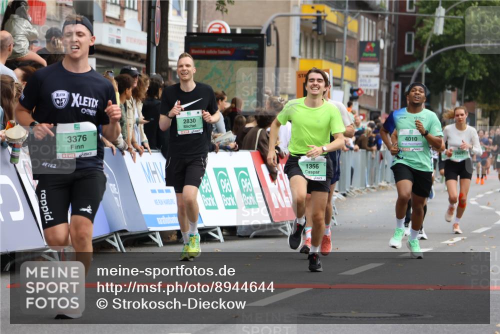 21.09.2025 - PSD Bank Halbmarathon Strokosch-Dieckow http://msf.ph/oto/8944644 21.09.2025 11:49:19 Ziel 1257, 1356, 1692, 2010, 2101, 2322, 2463, 2607, 2737, 2830, 3376, 3896, 4010 meine-sportfotos.de