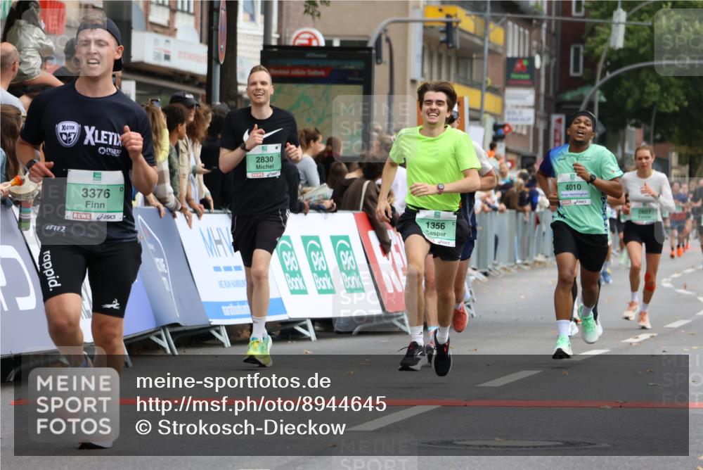 21.09.2025 - PSD Bank Halbmarathon Strokosch-Dieckow http://msf.ph/oto/8944645 21.09.2025 11:49:19 Ziel 1257, 1356, 1692, 2010, 2101, 2322, 2463, 2607, 2737, 2830, 3376, 3896, 4010 meine-sportfotos.de
